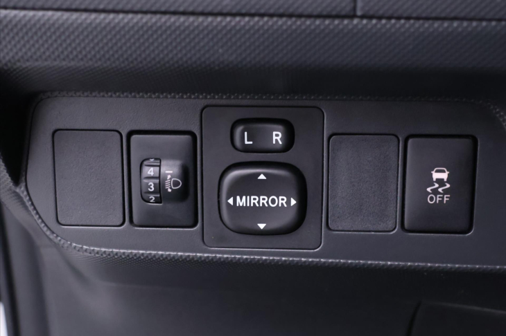 Toyota Auris 2,0 D-4D 93kW Xenon Tažné