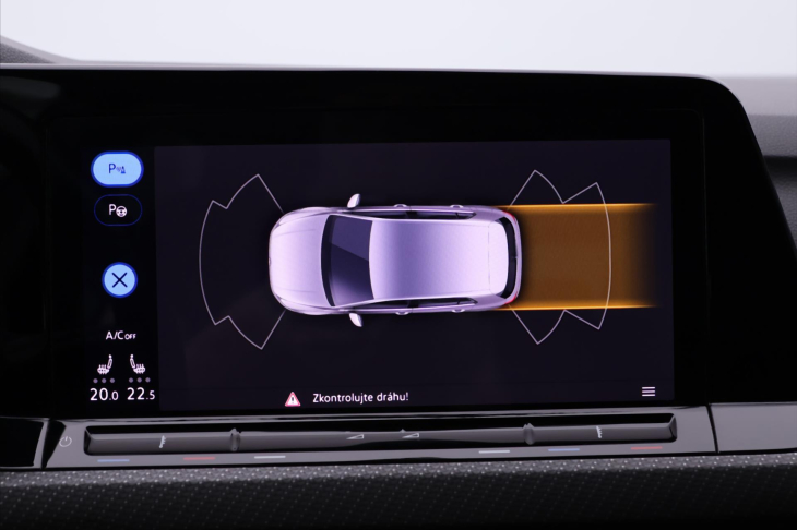 Volkswagen Golf 1,5 eTSI 110kW DSG R-Line LED