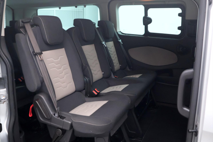 Ford Tourneo Custom 2,2 TDCI 114kW TITANIUM CZ 8Míst