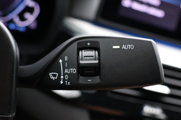 BMW Řada 5 2,0 530e xDrive 135kW CZ DPH