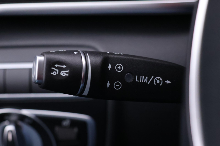 Mercedes-Benz Třídy V 2,0 300d 174kW L Exclusive Auto 4m