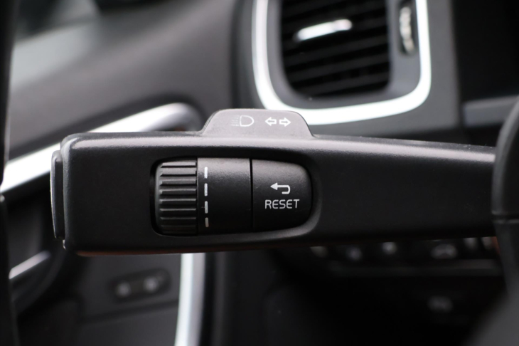 Volvo V60 1,6 D2 84kW Kinetic