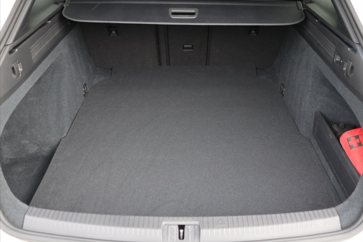 Volkswagen Arteon Shooting Brake 2,0 TSI 206kW R-line DSG DPH CZ