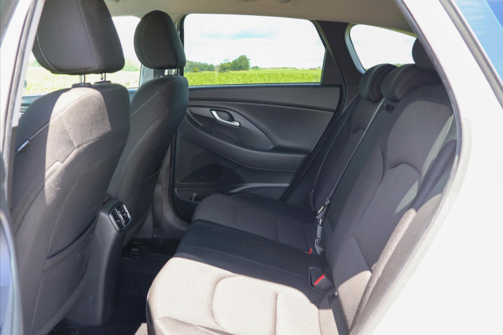Hyundai i30 1.6 CRDi Automat CZ Style LED