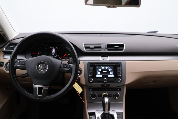 Volkswagen Passat 2,0 TDI 103kW DSG Xenon Navi