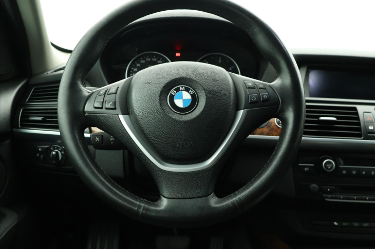 BMW X5 3,0 D 180KW PANORAMA TAŽNÉ