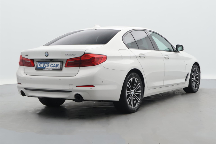 BMW Řada 5 2.0 520d 140KW xD Sport Line