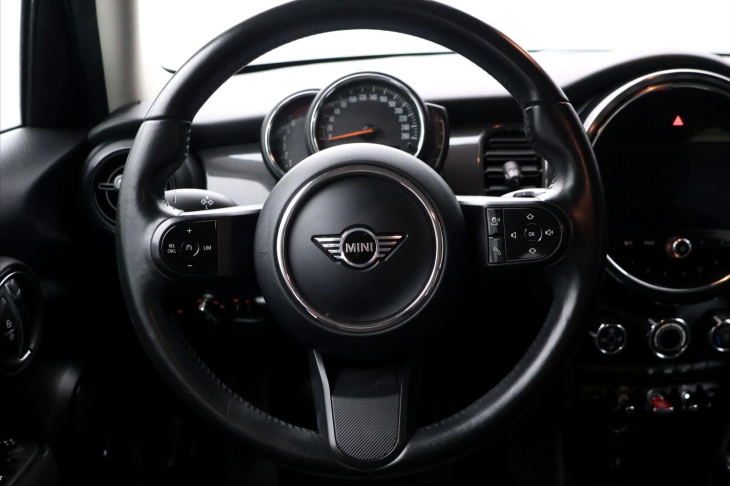 Mini Cooper 1,5 100kW CZ DPH LED