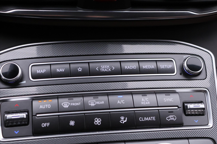 Hyundai Santa Fe 2,2 CRDI 142kW Style 4x4 DCT CZ