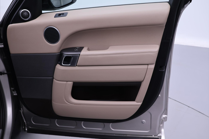 Land Rover Range Rover 3,0 SDV6 215kW HSE CZ DPH