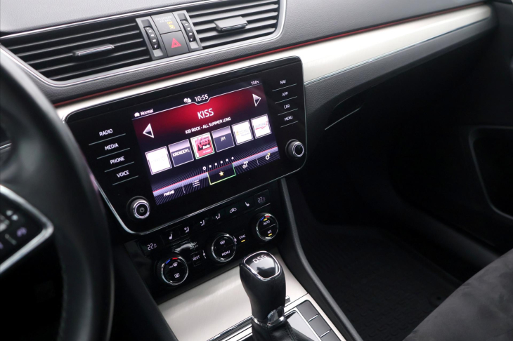 Škoda Superb 2,0 TDI 110kW Style DSG LED CZ