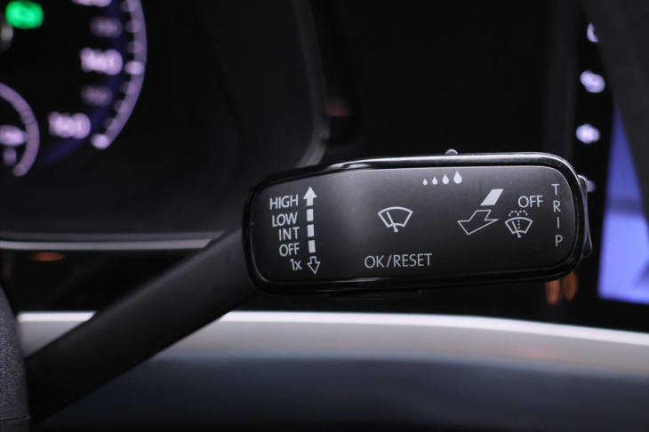 Volkswagen Bora E-Bora 100kW Automat