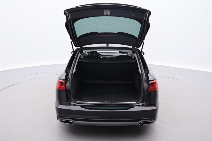 Audi A6 2,0 TDi 140kW Aut. S-line
