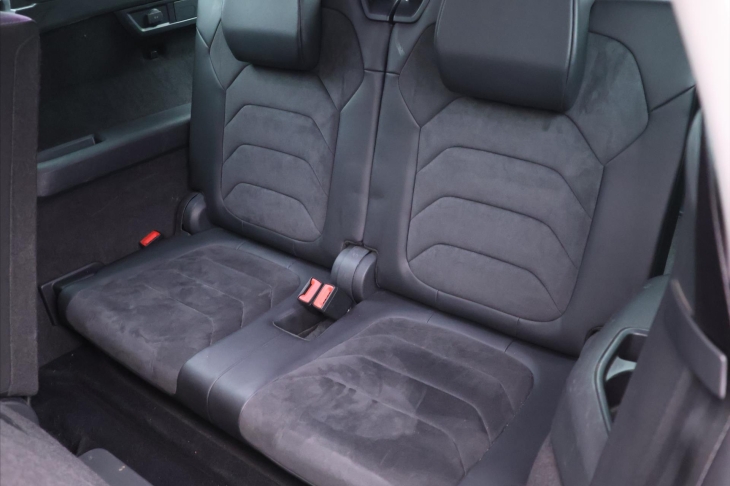 Škoda Kodiaq 2,0 TDI DSG 4x4 7-Míst Scout