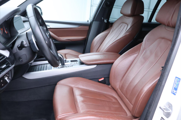 BMW X5 3,0 40d 230kW xD CZ M Paket DPH