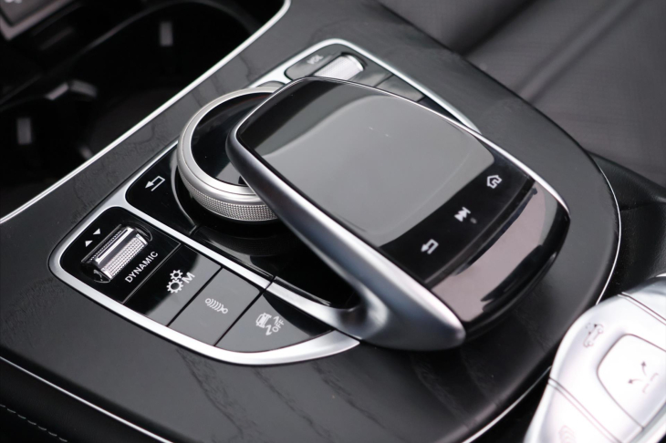 Mercedes-Benz Třídy E 3,0 53 320kW AMG 4Matic+ DPH