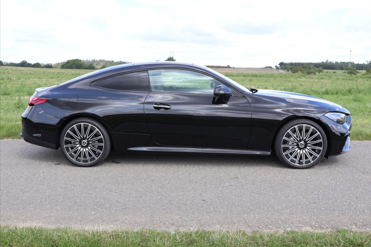 Mercedes-Benz CLE 2,0 300 4Matic AMG Premium Plus