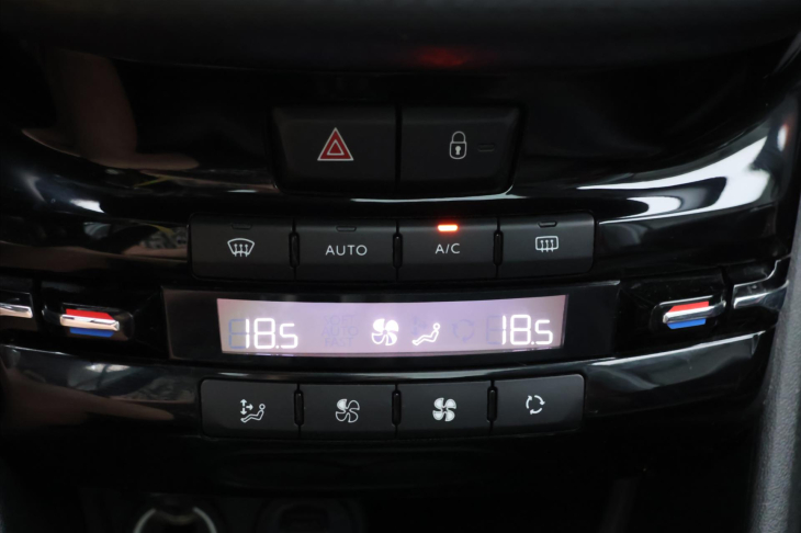 Peugeot 208 1,2 PT 81kW Roland Garros 1Maj