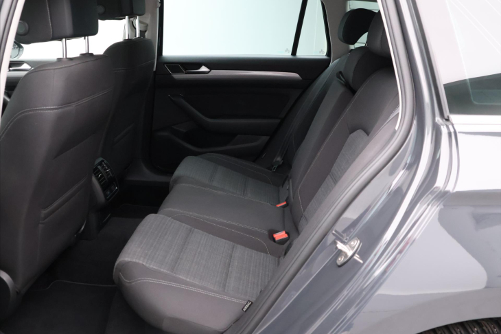 Volkswagen Passat 2,0 TDI 110kW Business Combi
