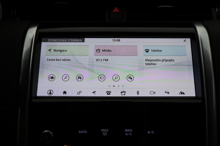 Land Rover Discovery Sport 2,0 D 110kW 4WD CZ 1Maj