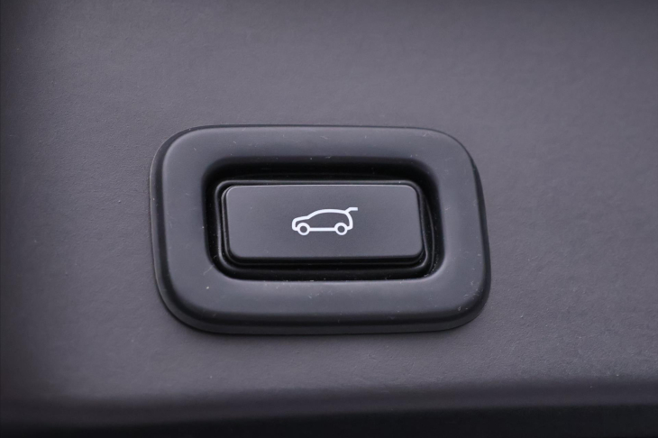 Land Rover Range Rover Evoque 2,0 D 132kW  Aut R-Dynamic AWD