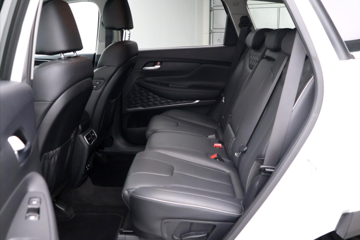 Hyundai Santa Fe 2,2 CRDi 142kW Style CZ DPH