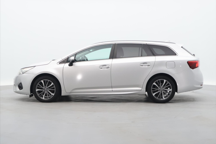 Toyota Avensis 2,0 D-4D 105kW Aut.klima CZ