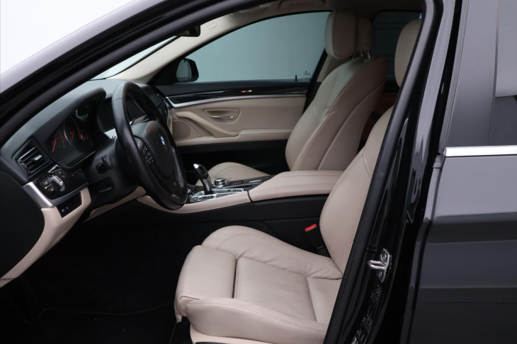 BMW Řada 5 3,0 530d 190kW xDrive Aut. CZ