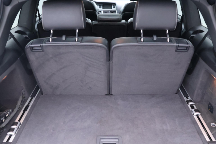 Audi Q7 3,0 TDI 4x4 7-Míst CZ 1. Maj.
