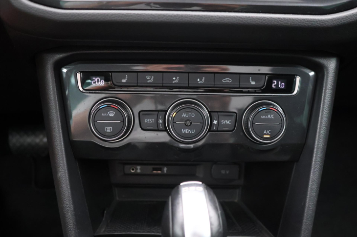 Volkswagen Tiguan 2,0 TDI 110kW DSG Navi Tažné