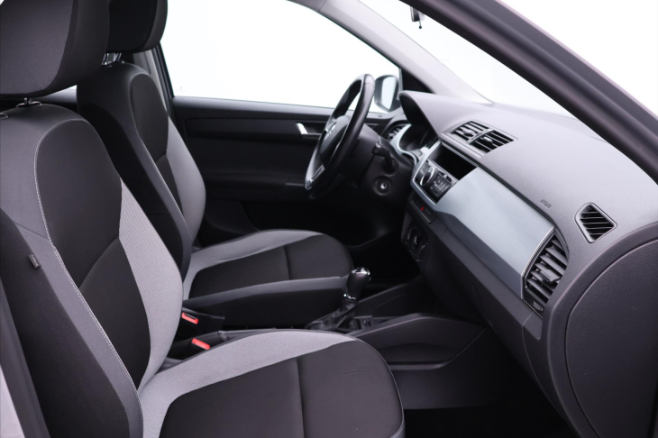 Škoda Fabia 1,4 TDI 66kW Ambition DSG CZ
