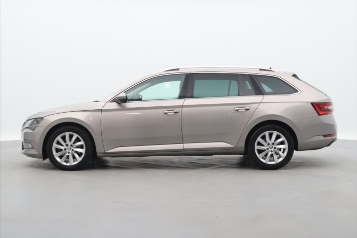 Škoda Superb 2.0 TDI 110kW Style Bi-Xenon