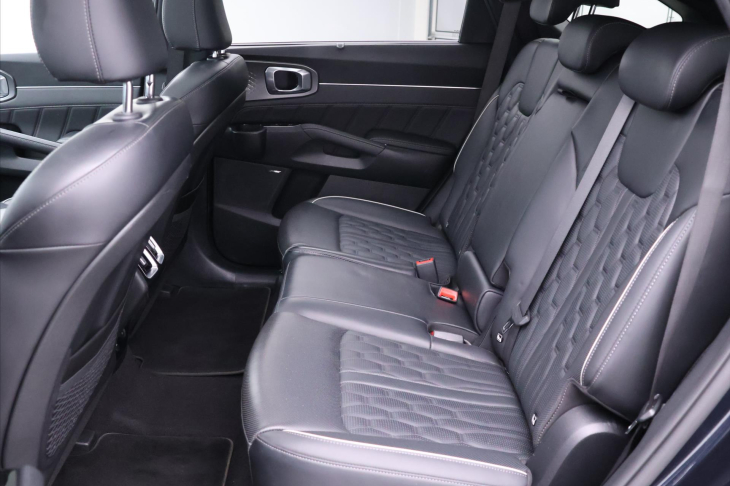 Kia Sorento 1,6 T-GDi 132 kW Premium CZ DPH