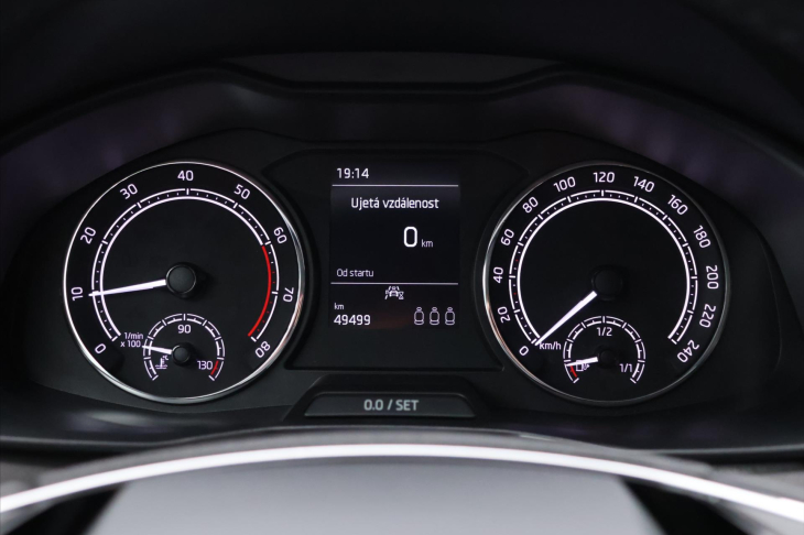 Škoda Kamiq 1,0 TSI Clever LED DPH Serv.kn