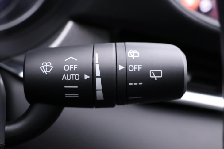 Mazda 6 2,0 Skyactive-G Exclusive DPH