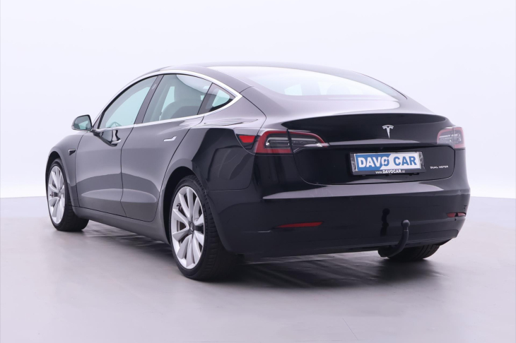 Tesla Model 3 Long Range AWD tažné DPH