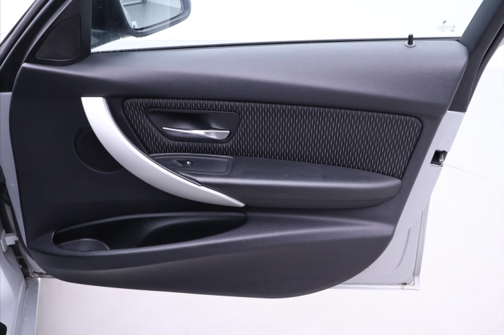 BMW Řada 3 3,0 330d 190kW Sport M-Paket