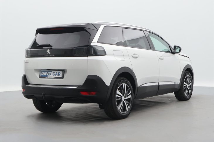 Peugeot 5008 1,2 PT 96kW Allure 7-Míst CZ