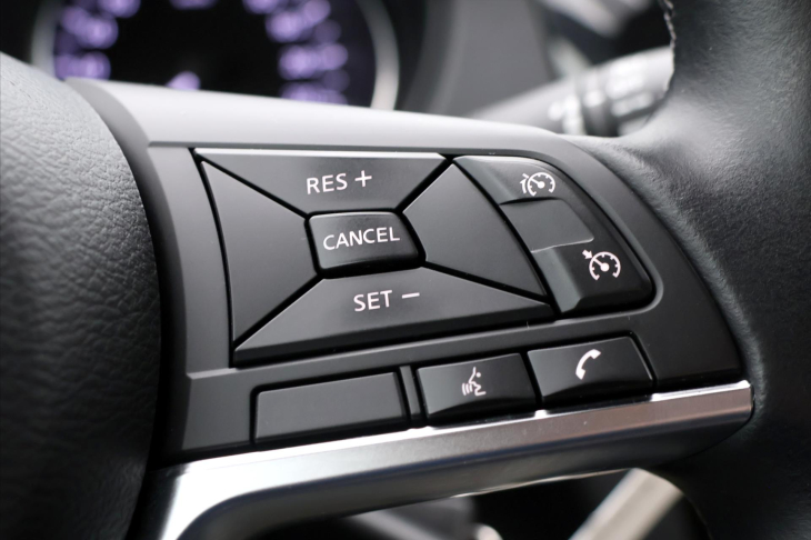 Nissan Qashqai 1,3 DIG-T 116kW DCT Shiro