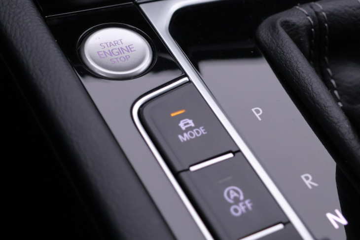 Volkswagen Arteon Shooting Brake 2,0 TSI 206 kW R-line DSG DPH CZ