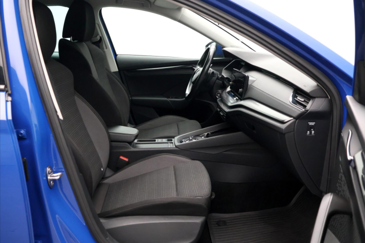Škoda Octavia 2,0 TDI 110kW Ambition DSG CZ