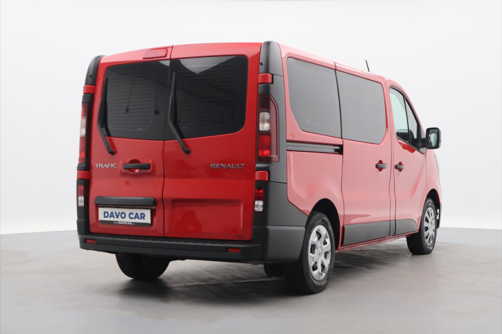 Renault Trafic 2,0 dci 110kW CZ DPH 9 Míst Aut