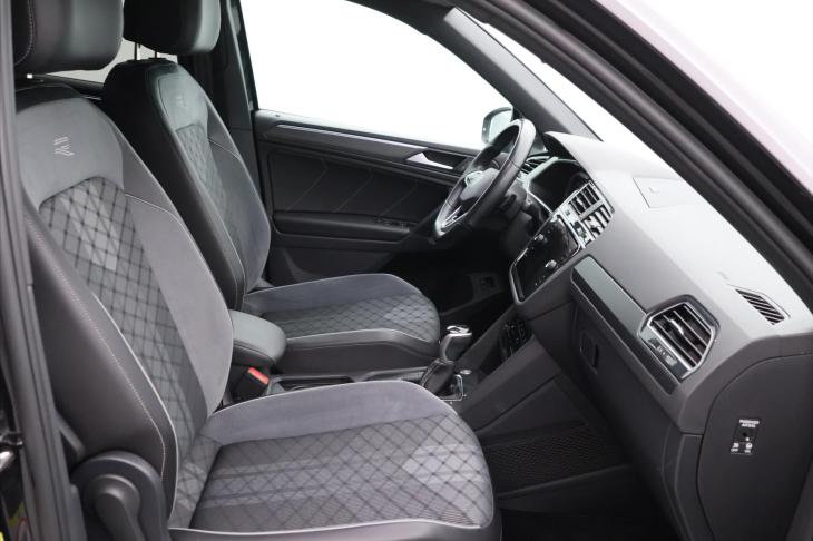 Volkswagen Tiguan 1,4 TSI PHEV 180kW R-Line DPH