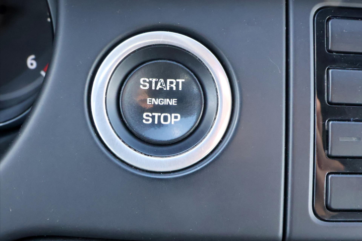 Land Rover Discovery Sport 2,0 TD4 110kW 4WD Automat