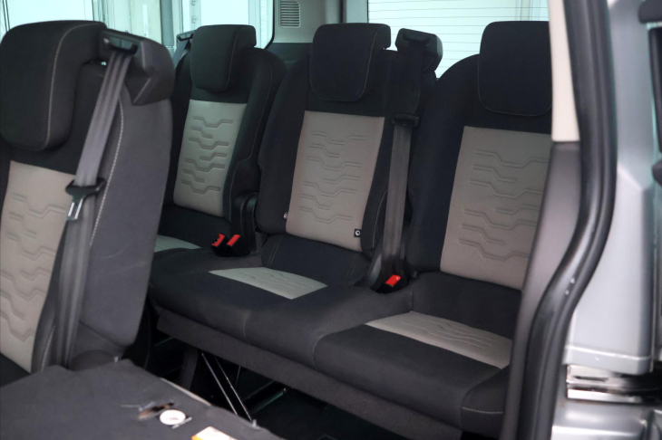 Ford Tourneo Custom 2,2 TDCI 114kW TITANIUM CZ 8Míst
