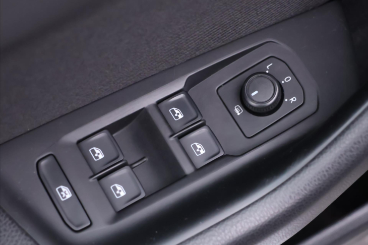 Volkswagen Passat 2.0 TDI 110kW DSG Comfort LED