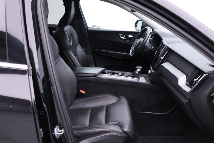 Volvo XC60 2,0 D5 AWD CZ Inscription DPH