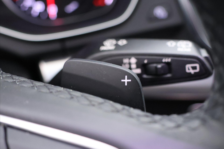 Audi Q5 2,0 TDI quattro S tronic Advanced