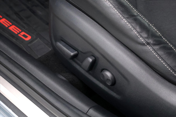 Kia Ceed SW 1,5 T-Gdi 118kW DCT CZ DPH