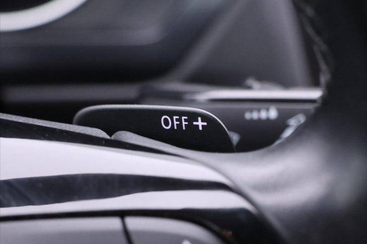 Volkswagen Tiguan 2,0 TDI 110kW DSG Comfort CZ